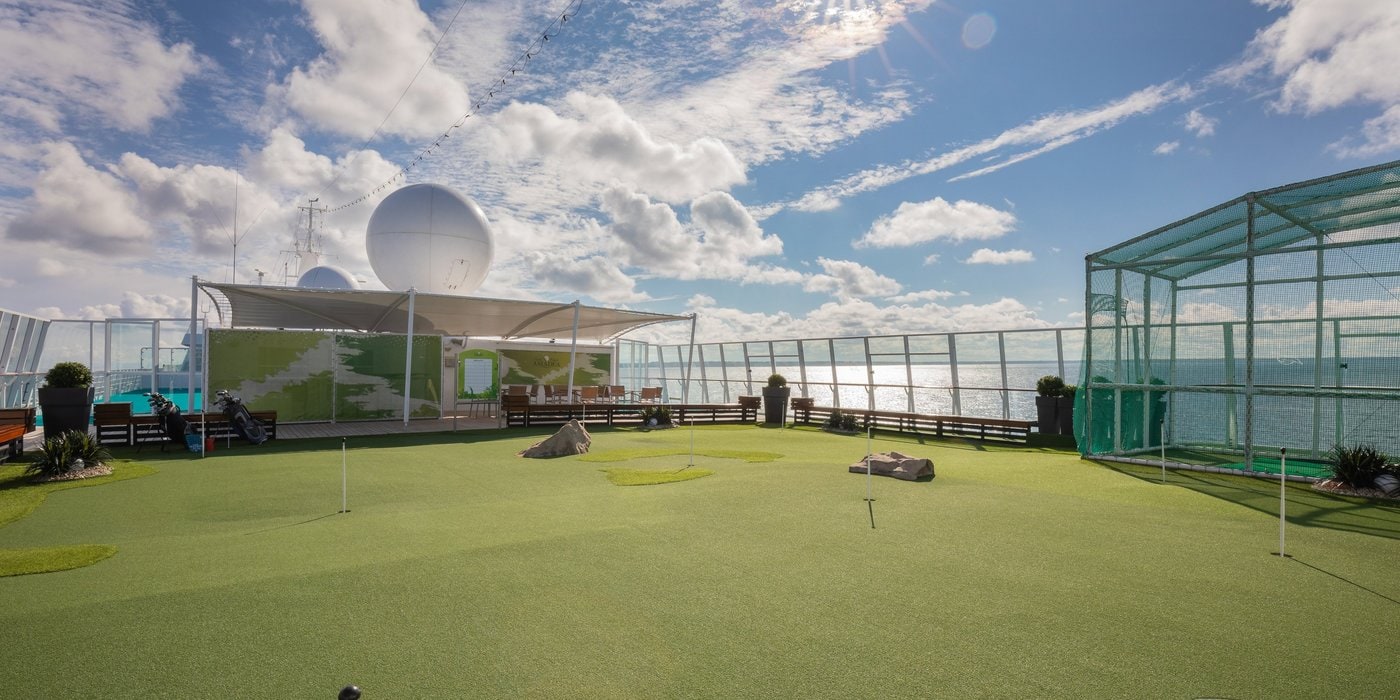 A14B3A8C-09C0-BC77-860E62DC0417C46D amadea