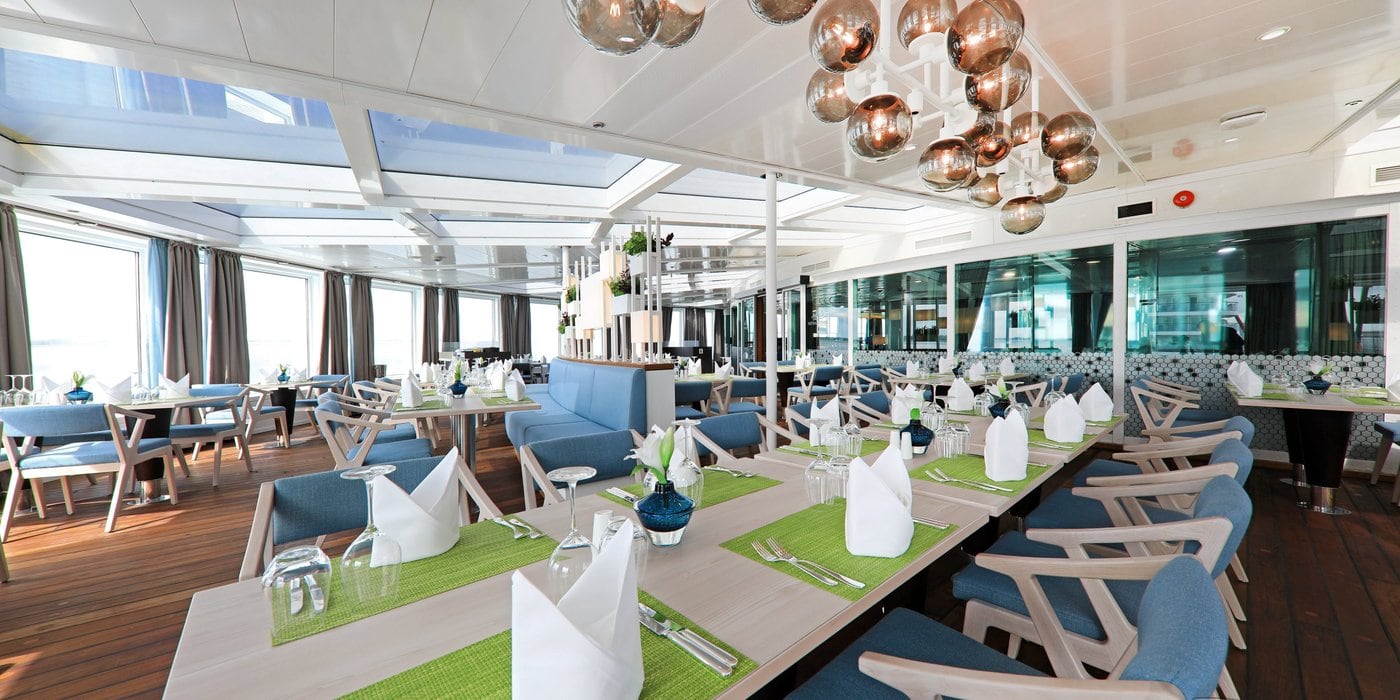 A3ABE1A9-C3A9-240F-406C012E41ADADA8 amera