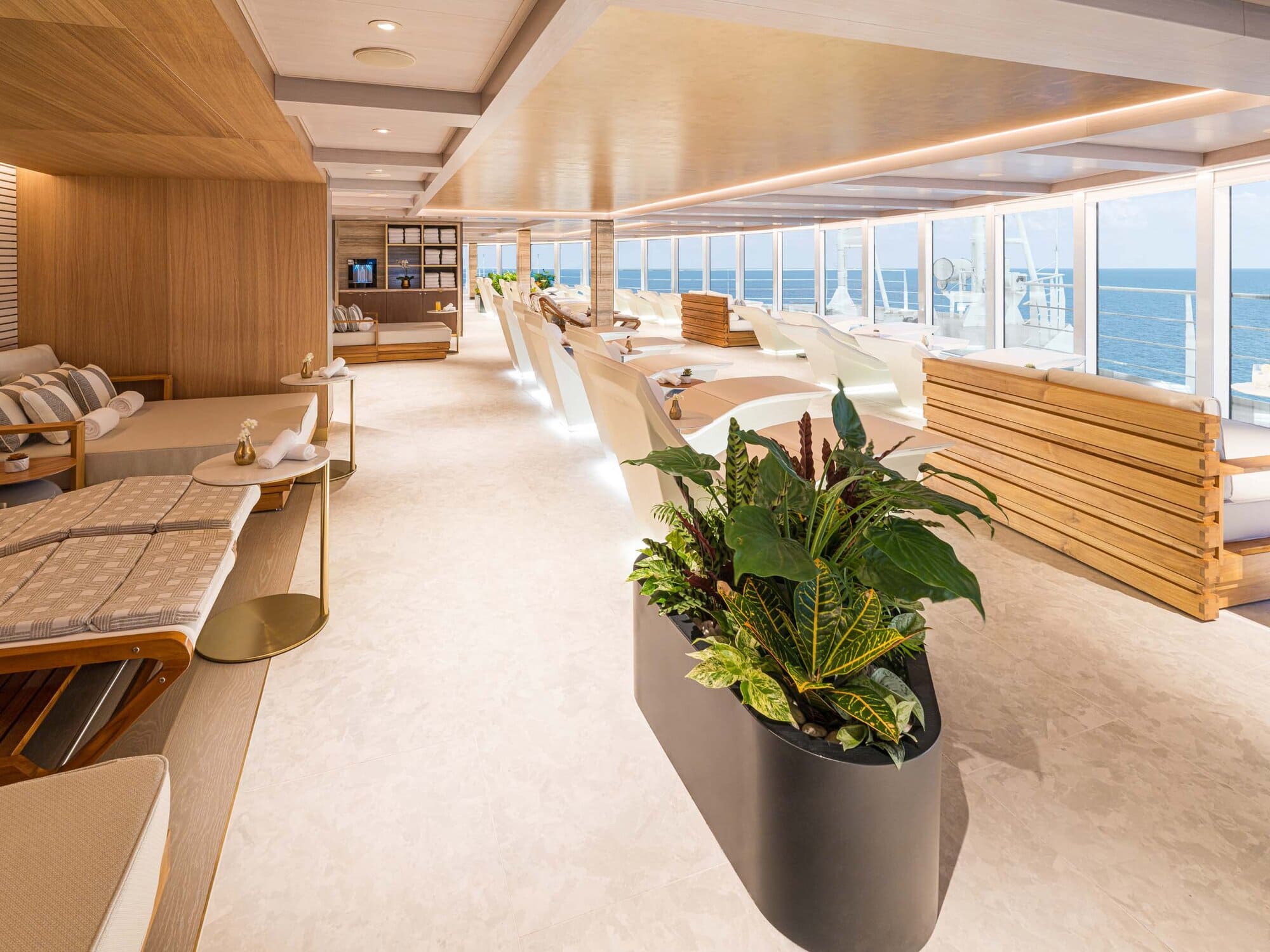 NCL_AQUA_MandaraSpa_ThermalLoungers_333-2