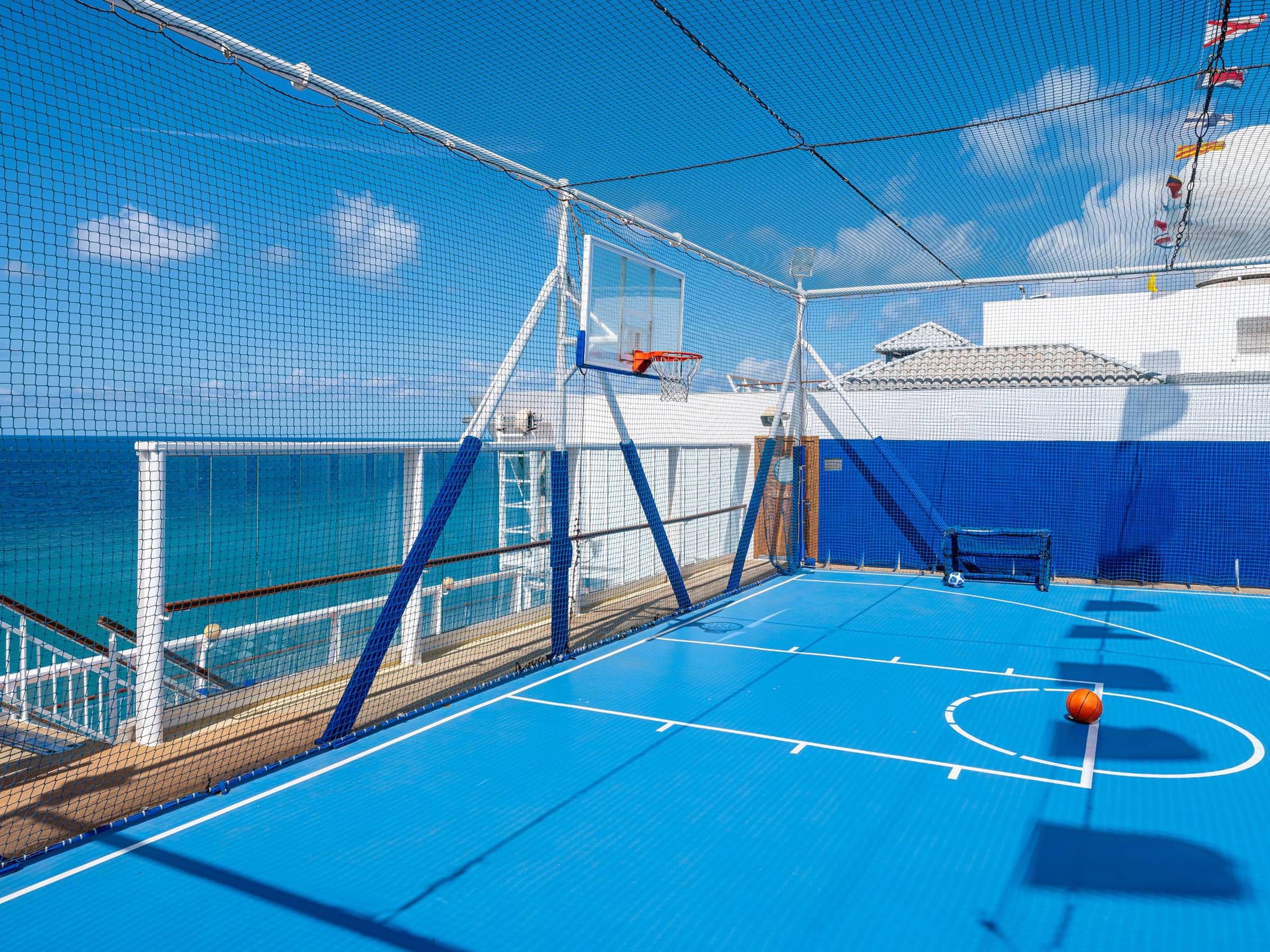 NCL_Dawn_BasketBallTennis_SportCourt_5615