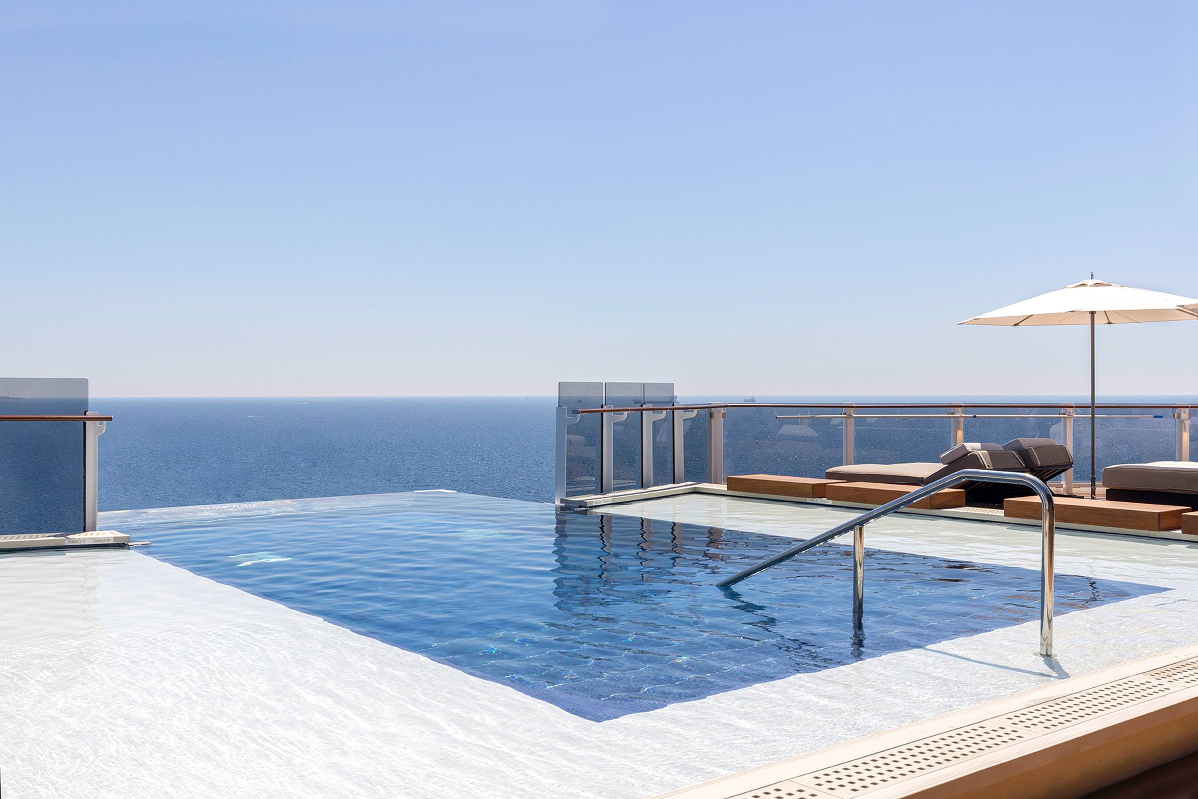 NCL_Viva_BelleMag_Arch_Haven InfinityPool-11