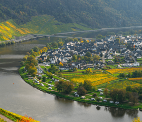 Mosel Fluss Geh auf Kreuzfahrt
