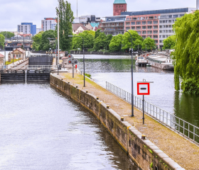 Spree Fluss Geh auf Kreuzfahrt