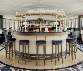 1C1E4DB3-90AC-77DF-F72556547ECA8F80 gloria