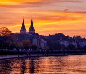 Mosel Sonnenuntergang Geh auf Kreuzfahrt