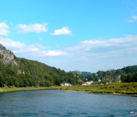 Elbe Fluss Geh auf Kreuzfahrt