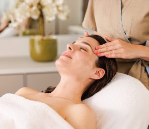 Spa Gesichtsanwendung - Spa & Sport Shooting 2023