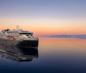 Antarctica_MS_Roald_Amundsen_HX_28993_Photo_Dan_and_Zora_Avila__1_