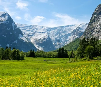 Bergsetbreen-Glacier-Jostedalen_Ã_yvind-Heen-fjordscom_3x2