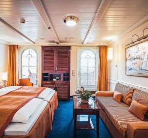 Cabins_Cat.-B_No.-324_050_sRGB_-Pesqueira-min-1680x1120