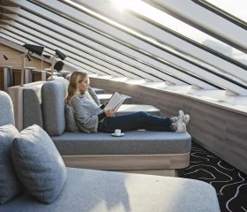 Explorer-Lounge-Bar-MS-Fridtjof-Nansen-HGR-142707-_Foto_Agurtxane_Concellon