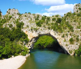 Fluss_LF_Rhone_Ardeche Schlucht_01_02