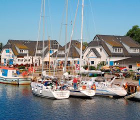 Fluss_Ostsee_Hiddensee_Hafen