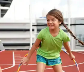 HAL_onboard-activities-activities-club-hal-large-c037.jpg.image.560.420.high