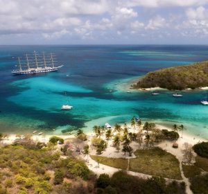 Karibik-Royal-Clipper-Tobago-Cays-1030x687