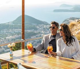 M8_Epicurean-WineSpirits