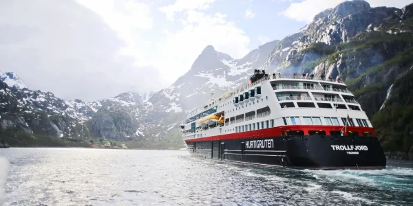 MS Trollfjord_Geh auf Kreuzfahrt