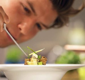 SeaCloud_Kreuzfahrten_SeaCloudSpirit_Food_Kueche