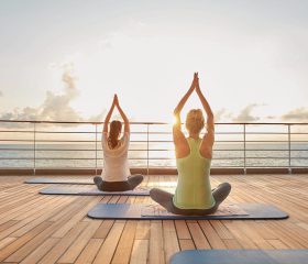 eux-yoga-01,8632_webdownload_1280