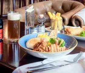 queen-mary-2-golden-lion-9378-desktopv2.jpg.image.450.340.high